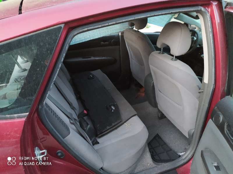 toyota prius (nhw20) del año 2004