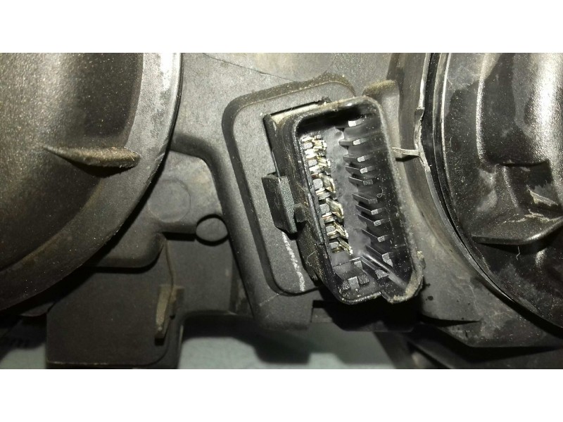 Recambio de faro derecho para citroen c5 berlina 2.0 hdi sx referencia OEM IAM 9632664780  