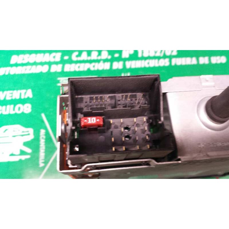 Recambio de sistema audio / radio cd para citroen c2 collection referencia OEM IAM 96624490XT SIEMENS VDO RD4 N1-00 PSARCD411-52