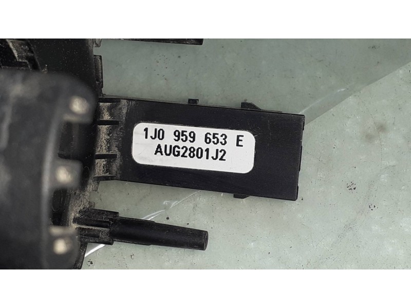 Recambio de anillo airbag para seat ibiza (6l1) stella referencia OEM IAM 1J0959653E AUG2801J2 