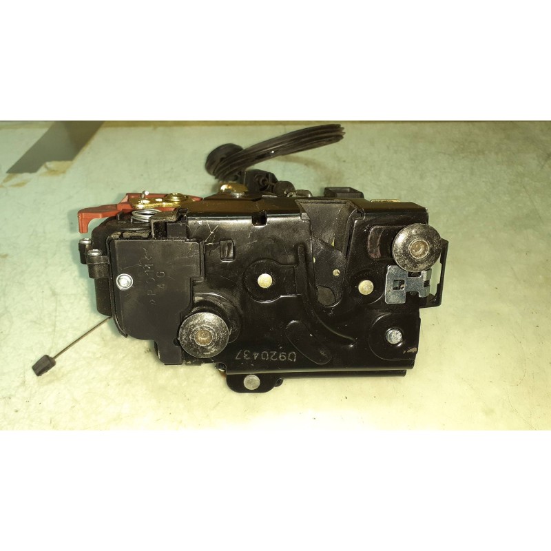 Recambio de cerradura puerta delantera izquierda para volkswagen golf v berlina (1k1) highline referencia OEM IAM 0920437 893862