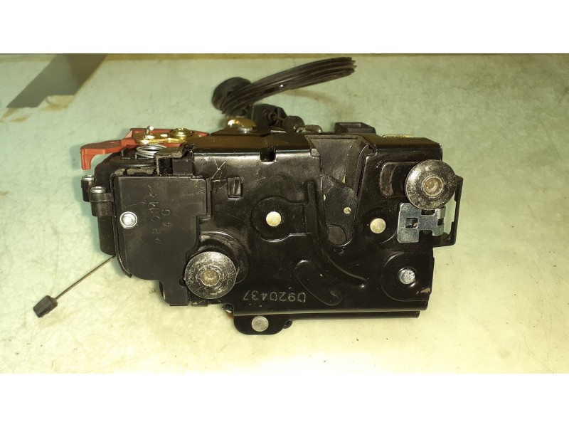 Recambio de cerradura puerta delantera izquierda para volkswagen golf v berlina (1k1) highline referencia OEM IAM 0920437 893862