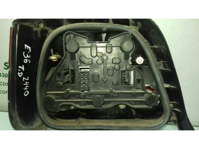 Recambio de piloto trasero derecho para bmw serie 3 touring (e36) 325tds referencia OEM IAM 8371936 8371942 
