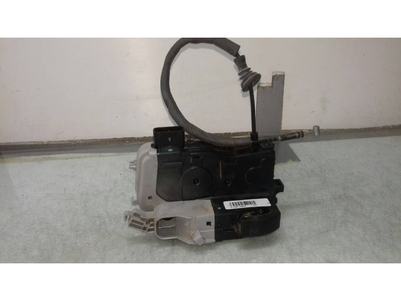 Recambio de cerradura puerta delantera derecha para hyundai ix20 gl classic referencia OEM IAM 813201K020  ELECTRICA