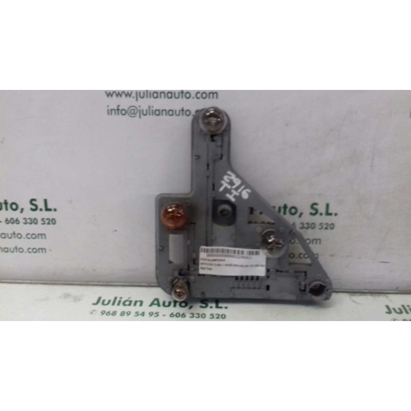 Recambio de portalamparas para mercedes-benz clase c (w203) berlina 200 cdi (203.004) referencia OEM IAM   TR/IZ