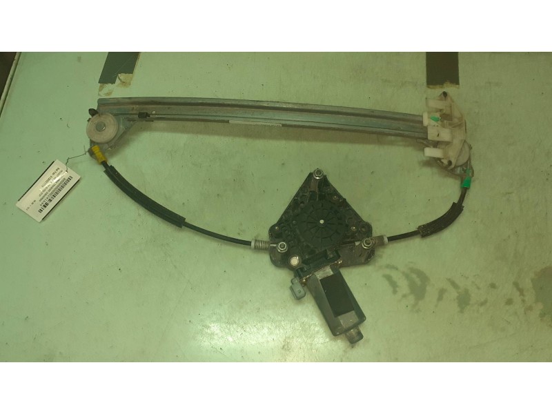 Recambio de elevalunas trasero izquierdo para peugeot 406 berlina (s1/s2) stdt referencia OEM IAM 0130821779  ELECTRICO