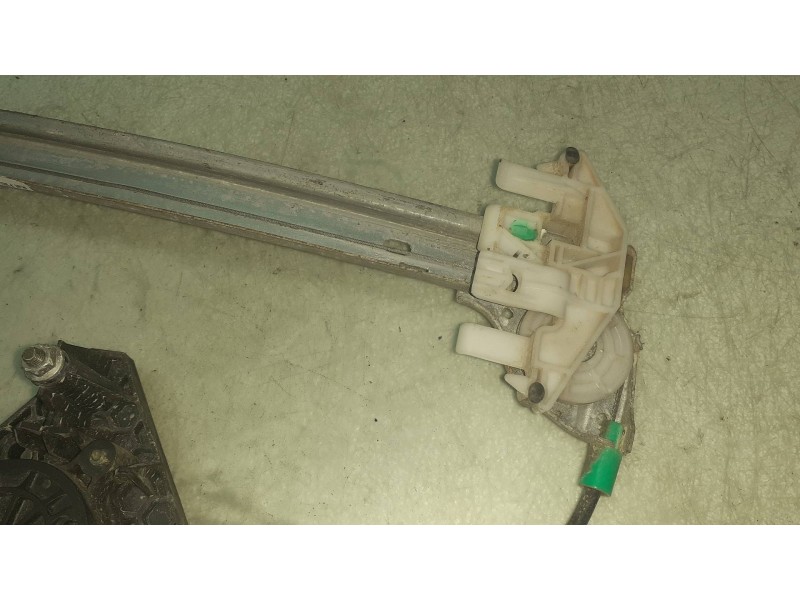 Recambio de elevalunas trasero izquierdo para peugeot 406 berlina (s1/s2) stdt referencia OEM IAM 0130821779  ELECTRICO