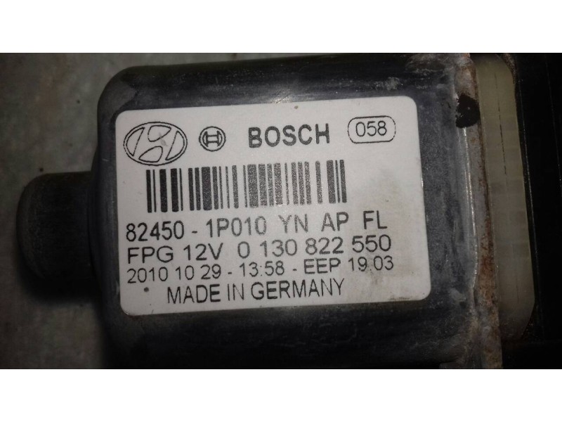 Recambio de motor elevalunas delantero izquierdo para hyundai ix20 gl classic referencia OEM IAM 824501P010YN 0130822550 BOSCH
