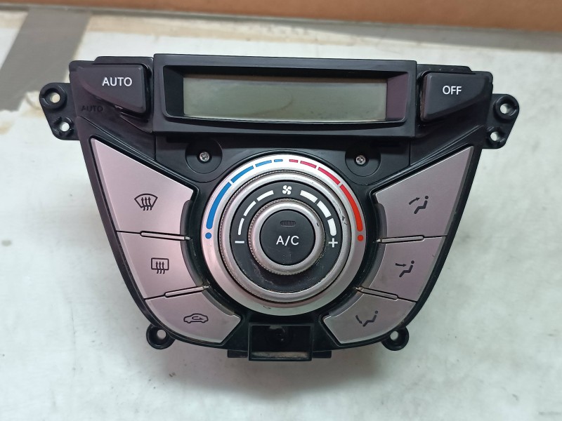 Recambio de mando climatizador para hyundai ix20 gl classic referencia OEM IAM 972501K2104X 972501K210 