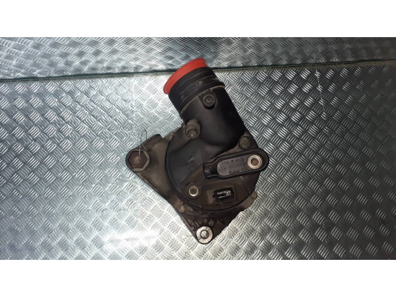 Recambio de alternador para bmw serie 5 berlina (e39) 523i referencia OEM IAM 1740633 VALEO 50A / 80A