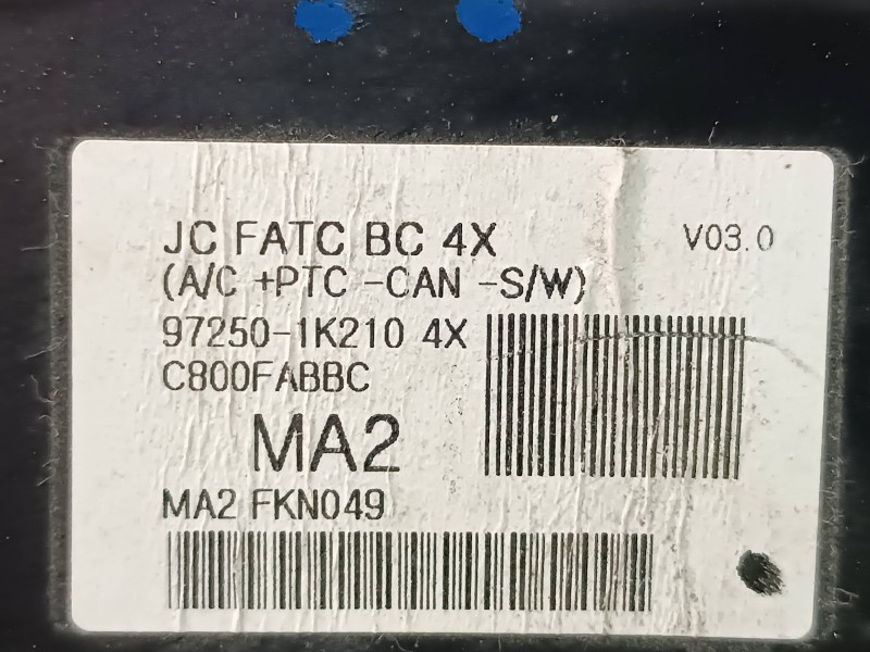 Recambio de mando climatizador para hyundai ix20 gl classic referencia OEM IAM 972501K2104X 972501K210 