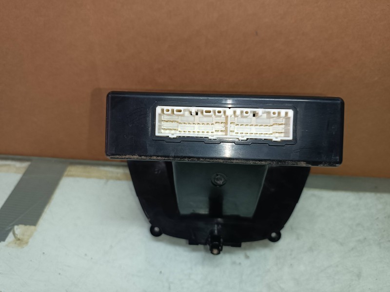 Recambio de mando climatizador para hyundai ix20 gl classic referencia OEM IAM 972501K2104X 972501K210 