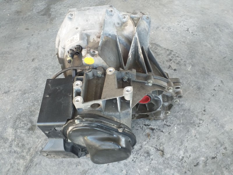 Recambio de caja cambios para ford fiesta (cb1) trend referencia OEM IAM AA6R BBD 5 VELOCIDADES