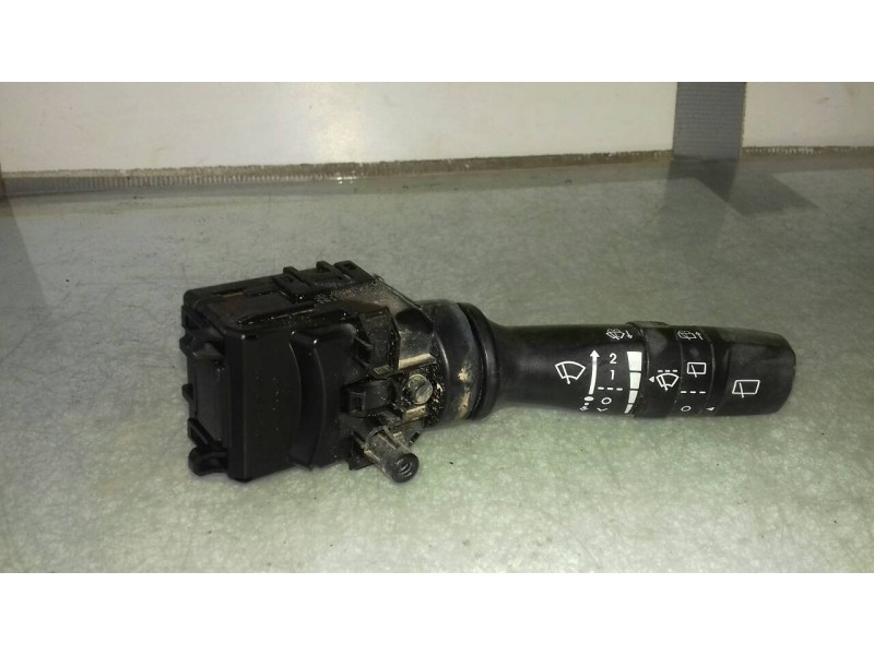 Recambio de mando limpia para hyundai ix20 gl classic referencia OEM IAM 934202K560  