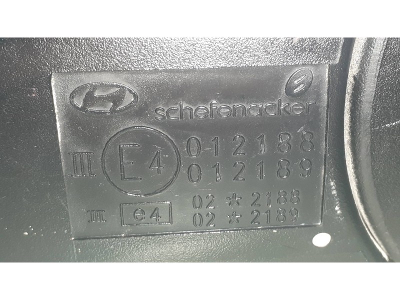 Recambio de retrovisor derecho para hyundai accent (lc) crdi gl referencia OEM IAM E4012188 E4022188 MANUAL