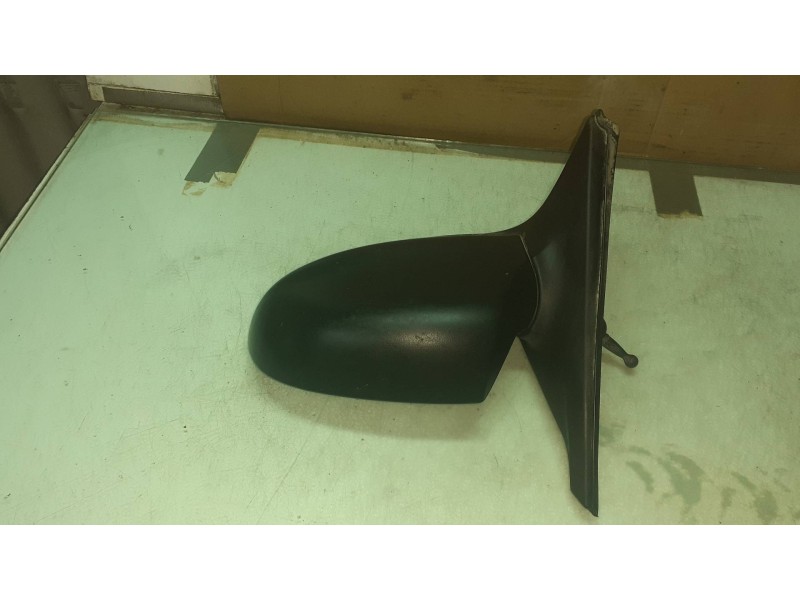 Recambio de retrovisor izquierdo para hyundai accent (lc) gls referencia OEM IAM E4012129 E4012130 MANUAL