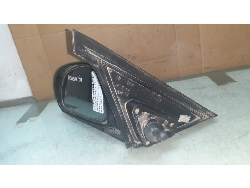 Recambio de retrovisor izquierdo para hyundai accent (lc) gls referencia OEM IAM E4012129 E4012130 MANUAL