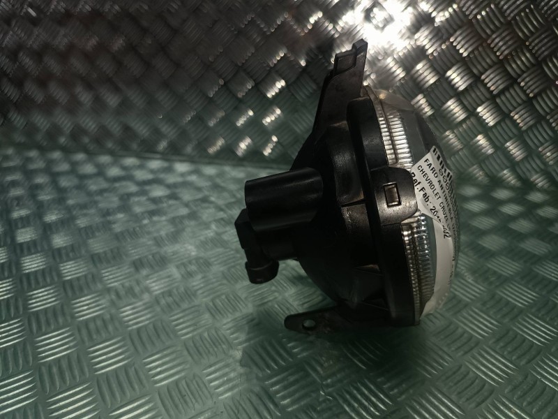 Recambio de faro antiniebla izquierdo para chevrolet cruze lt referencia OEM IAM 20452232  