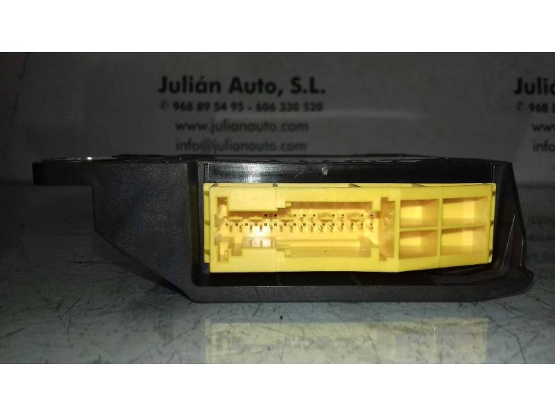 Recambio de centralita airbag para dacia sandero básico referencia OEM IAM 821002828 2840476003 CONTINENTAL