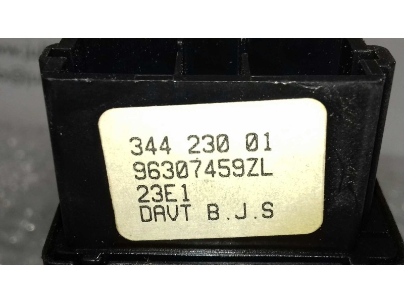 Recambio de mando luces para peugeot 206 berlina xr referencia OEM IAM 96307459ZL 34423001 JAEGER