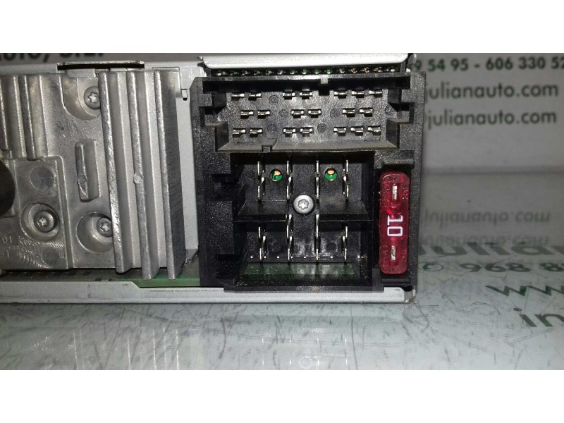 Recambio de sistema audio / radio cd para dacia sandero básico referencia OEM IAM 281111335R 7646128593 