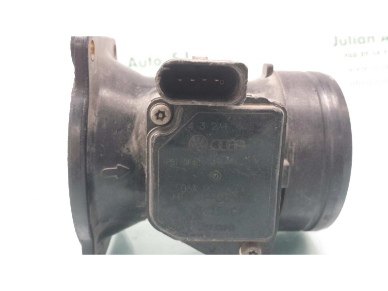 Recambio de caudalimetro para skoda octavia berlina (1u2) classic referencia OEM IAM 06A906461B AFH6010C HITACHI