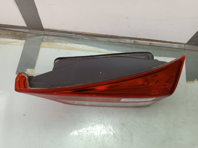 Recambio de piloto trasero derecho interior para hyundai ix20 gl classic referencia OEM IAM 924041K0  