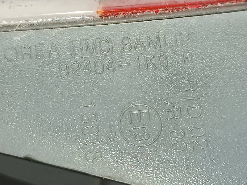 Recambio de piloto trasero derecho interior para hyundai ix20 gl classic referencia OEM IAM 924041K0  