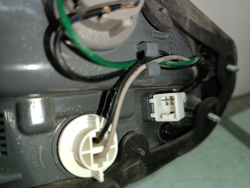 Recambio de piloto trasero derecho interior para hyundai ix20 gl classic referencia OEM IAM 924041K0  