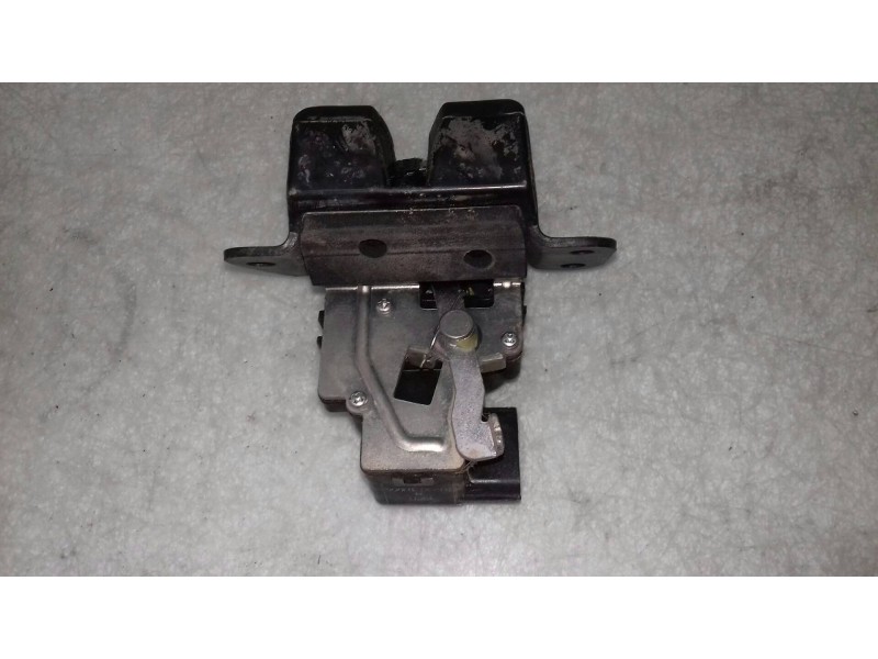 Recambio de cerradura maletero / porton para hyundai ix20 gl classic referencia OEM IAM 812301H000  