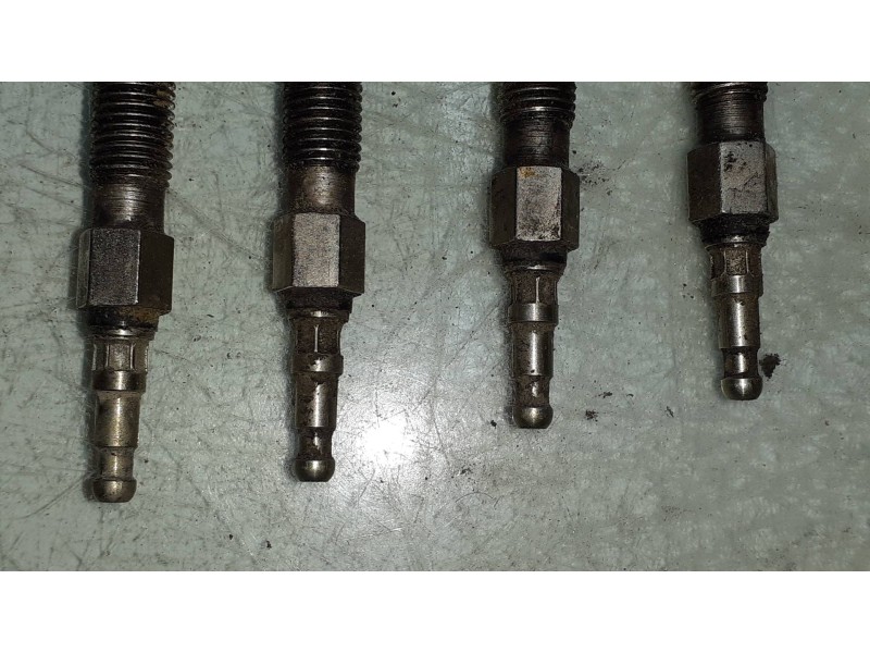Recambio de calentadores para audi a3 (8p) referencia OEM IAM 0100266004  4 CALENTADORES