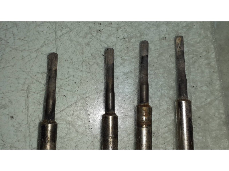 Recambio de calentadores para audi a3 (8p) referencia OEM IAM 0100266004  4 CALENTADORES