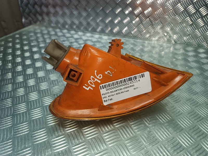 Recambio de piloto delantero izquierdo para opel astra f berlina fresh referencia OEM IAM   