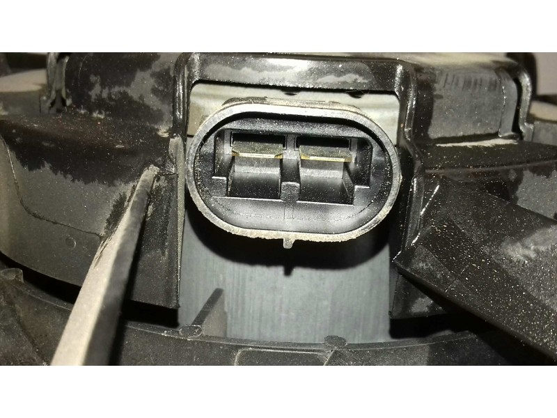Recambio de electroventilador para dacia sandero básico referencia OEM IAM 8200765566B 0130307107 