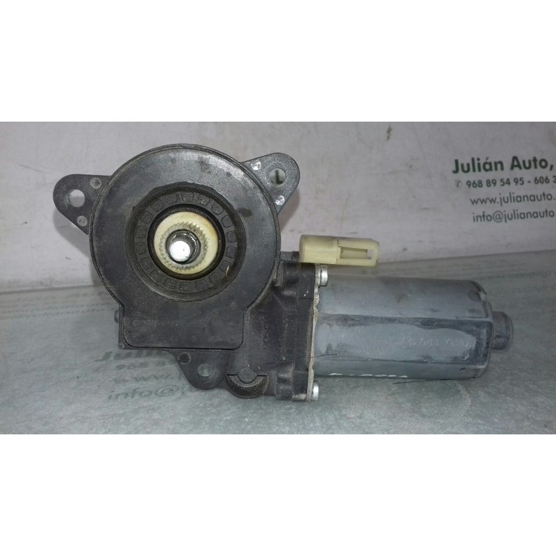 Recambio de motor elevalunas delantero izquierdo para ford fiesta (cbk) ambiente referencia OEM IAM 0130821938  2 PINES
