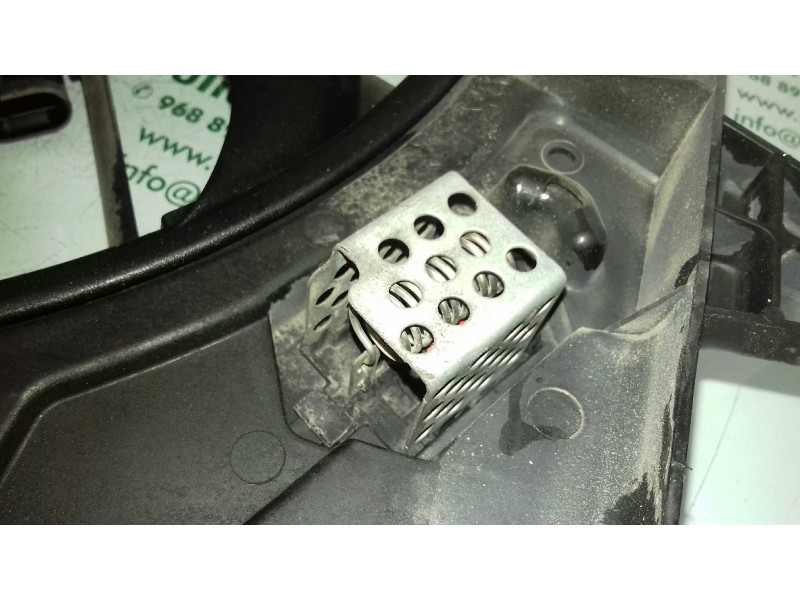 Recambio de electroventilador para dacia sandero básico referencia OEM IAM 8200765566B 0130307107 