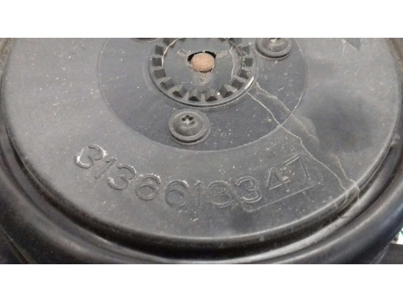 Recambio de electroventilador para dacia sandero básico referencia OEM IAM 8200765566B 0130307107 