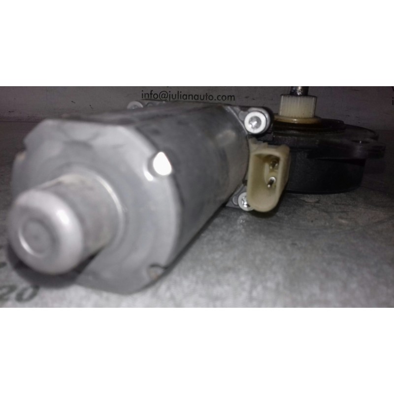 Recambio de motor elevalunas delantero izquierdo para ford fiesta (cbk) ambiente referencia OEM IAM 0130821938  2 PINES