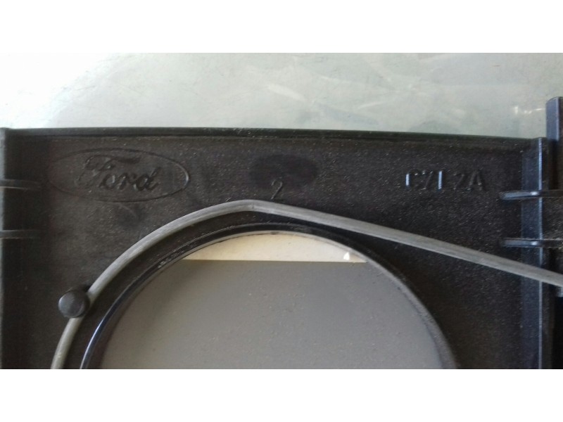 Recambio de cristal retrovisor derecho para ford fiesta berlina referencia OEM IAM 3003-497  NUEVO