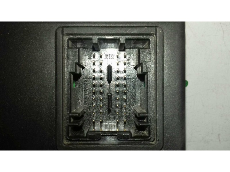 Recambio de centralita motor uce para dacia sandero básico referencia OEM IAM 8201082042  KIT - DELPHI