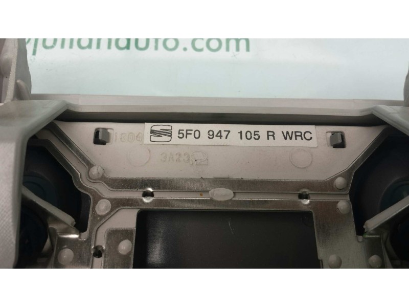 Recambio de luz interior para seat leon (5f1) style referencia OEM IAM 5F0947105R  