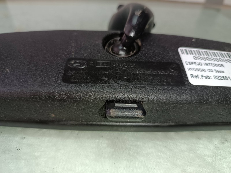Recambio de espejo para hyundai i20 basis referencia OEM IAM 022681  