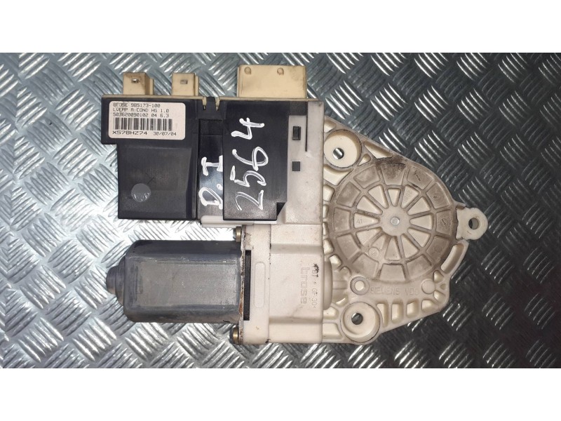Recambio de motor elevalunas delantero izquierdo para citroen c5 berlina exclusive referencia OEM IAM 985173100 7746004900 99783