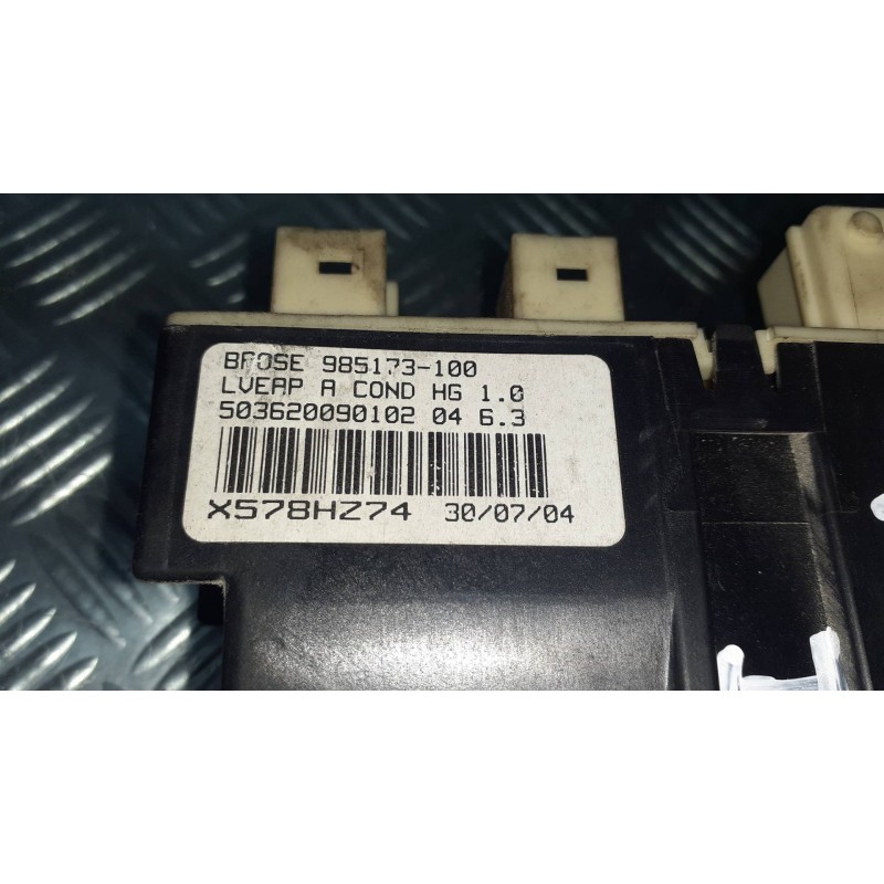 Recambio de motor elevalunas delantero izquierdo para citroen c5 berlina exclusive referencia OEM IAM 985173100 7746004900 99783