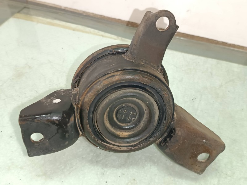 Recambio de soporte motor izquierdo para hyundai i20 basis referencia OEM IAM 218121J000  