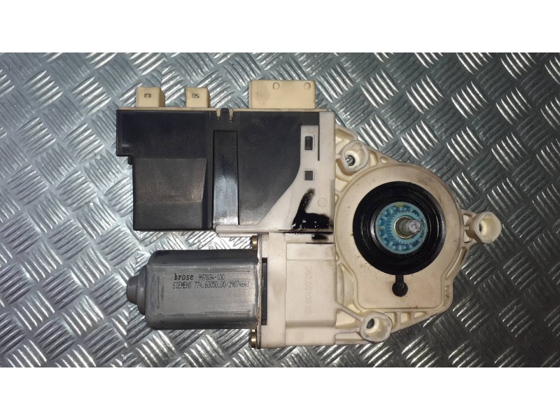 Recambio de motor elevalunas delantero derecho para citroen c5 berlina exclusive referencia OEM IAM 985172100 997834100 77460050