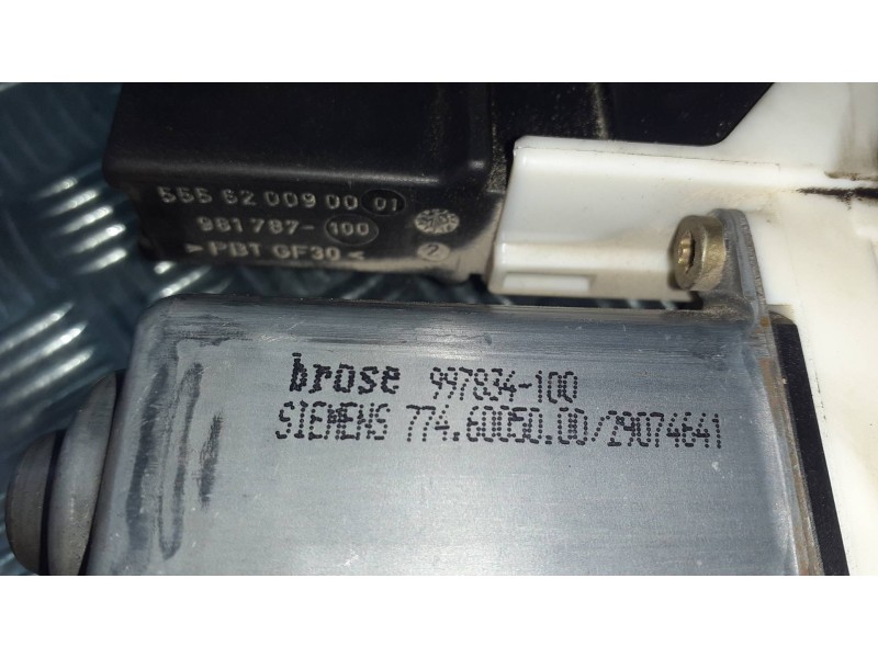 Recambio de motor elevalunas delantero derecho para citroen c5 berlina exclusive referencia OEM IAM 985172100 997834100 77460050