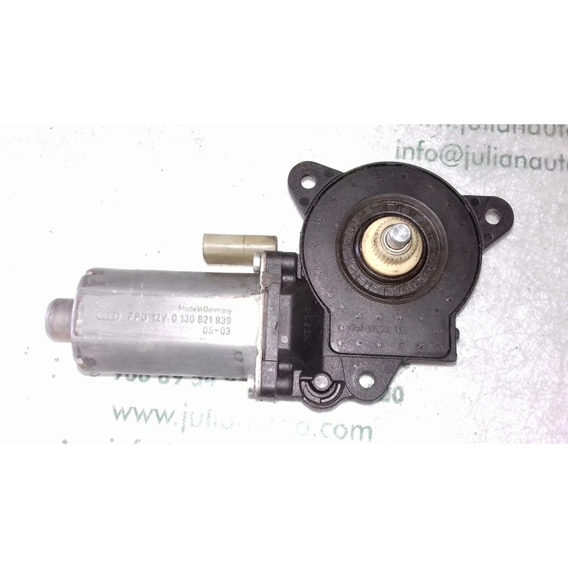 Recambio de motor elevalunas delantero derecho para ford fiesta (cbk) ambiente referencia OEM IAM 0130821939  