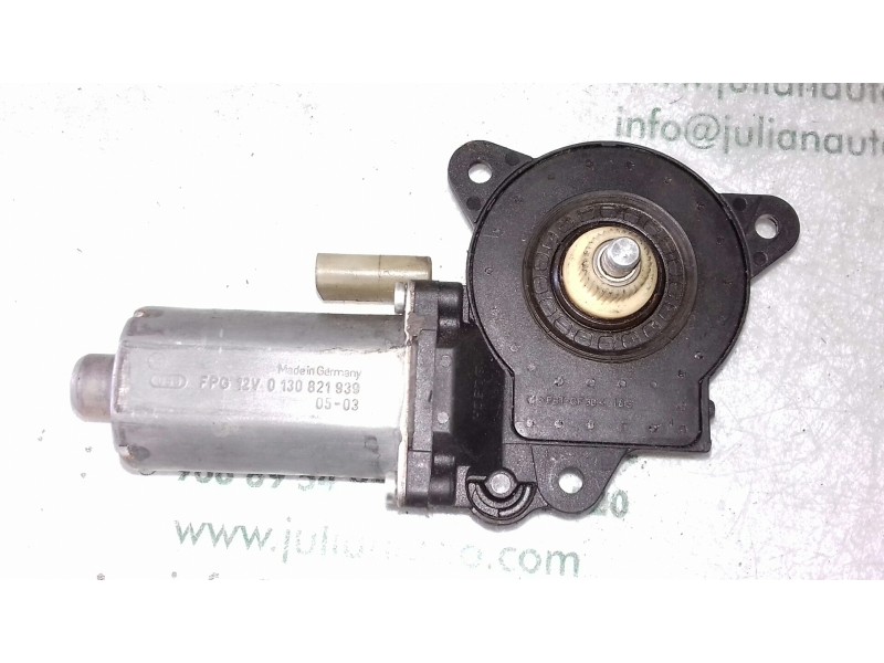Recambio de motor elevalunas delantero derecho para ford fiesta (cbk) ambiente referencia OEM IAM 0130821939  