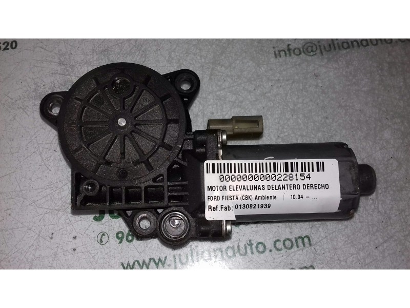 Recambio de motor elevalunas delantero derecho para ford fiesta (cbk) ambiente referencia OEM IAM 0130821939  